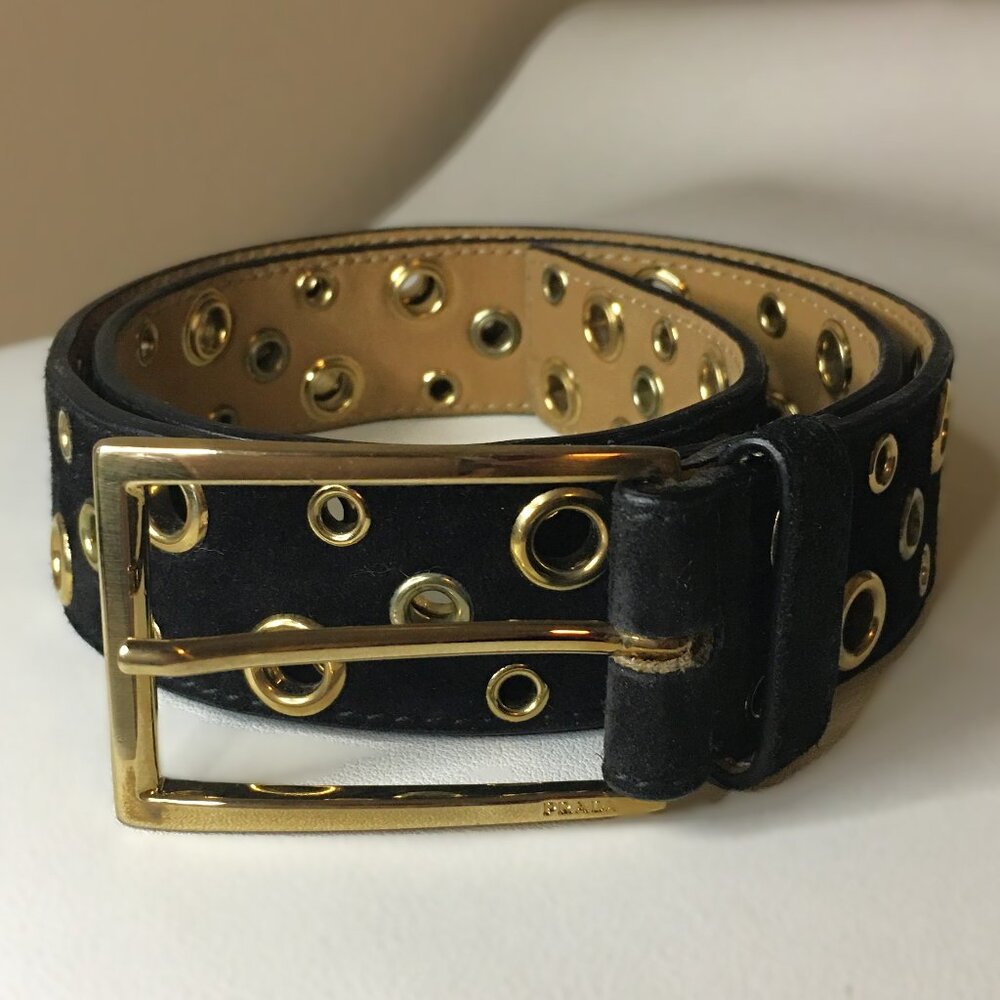 Black & Gold Grommet Suede 𝐏𝐑𝐀𝐃𝐀 Belt - Picture 2 of 10